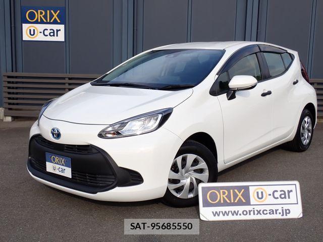 Toyota AQUA 2022-04 8072795-0