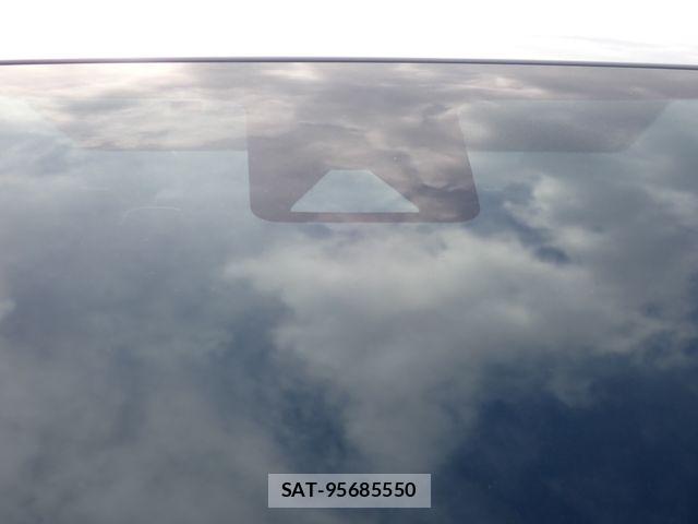 Toyota AQUA 2022-04 8072795-22
