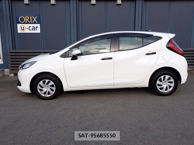 Toyota AQUA 2022-04 8072795-26