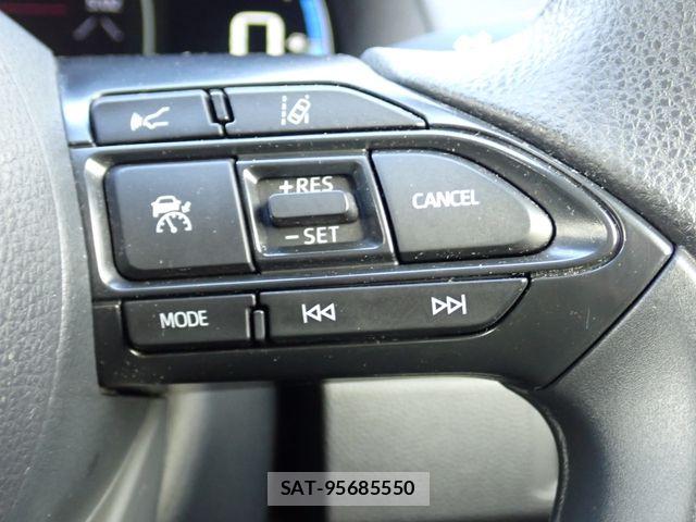 Toyota AQUA 2022-04 8072795-8