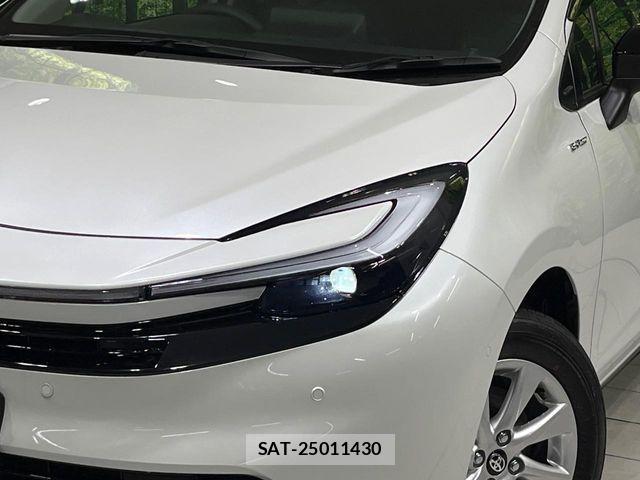 Toyota AQUA 2025-11 8072779-12