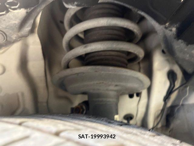 Toyota AQUA 2015-03 8072794-18