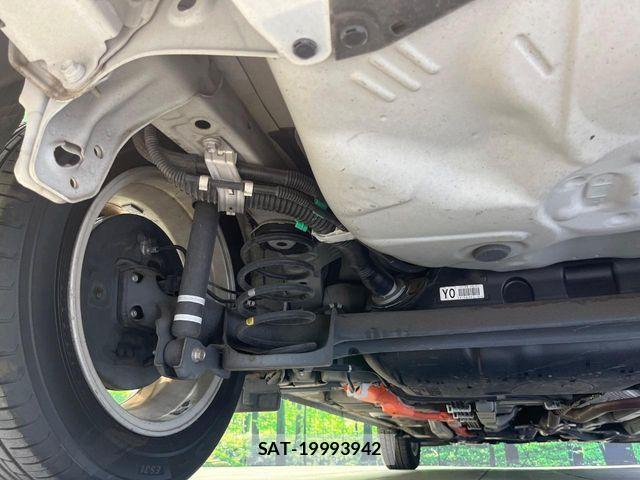 Toyota AQUA 2015-03 8072794-19