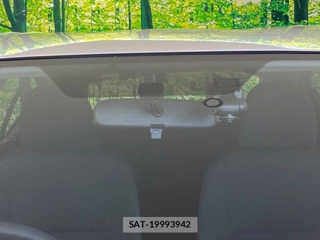 Toyota AQUA 2015-03 8072794-3