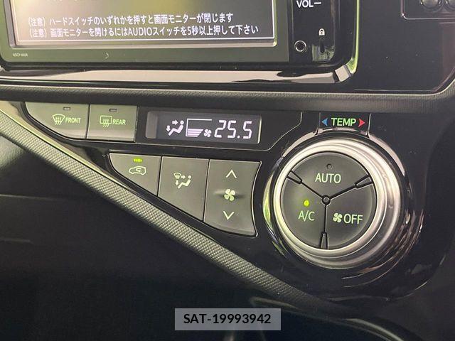 Toyota AQUA 2015-03 8072794-4