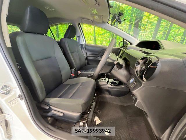 Toyota AQUA 2015-03 8072794-6
