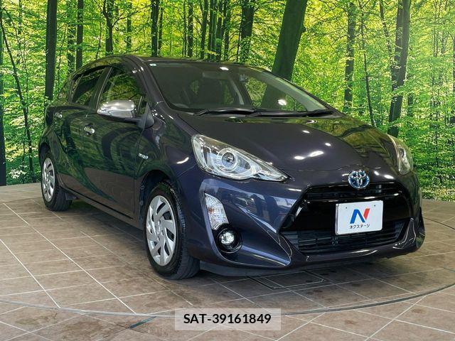 Toyota AQUA 2015-09 8072824-15