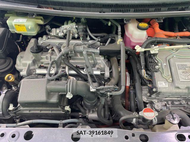 Toyota AQUA 2015-09 8072824-17