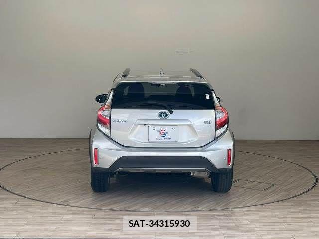 Toyota AQUA 2018-02 8072784-14