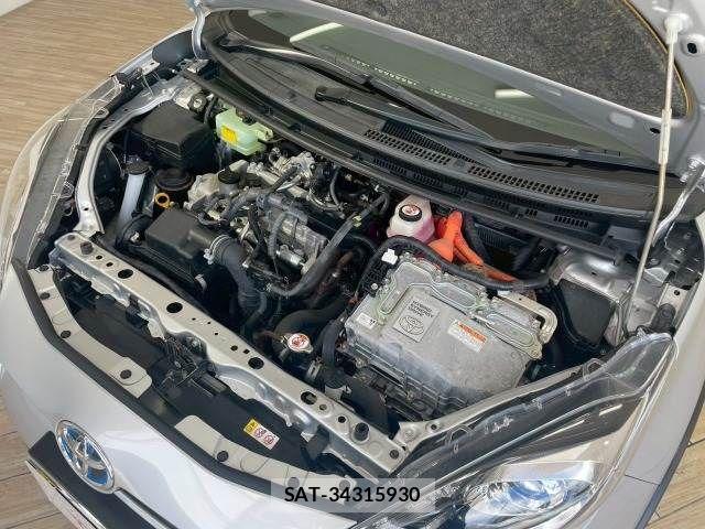 Toyota AQUA 2018-02 8072784-19