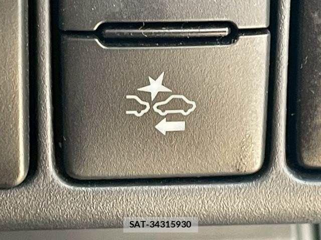 Toyota AQUA 2018-02 8072784-5