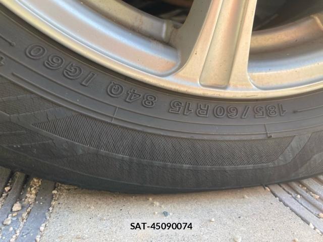 Toyota AQUA 2015-07 8072842-9