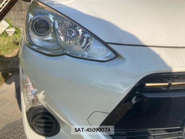 Toyota AQUA 2015-07 8072842-11