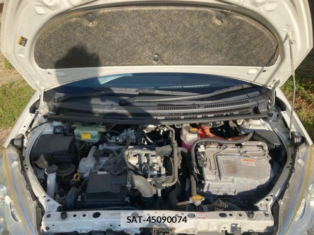 Toyota AQUA 2015-07 8072842-28