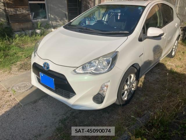Toyota AQUA 2015-07 8072842-2