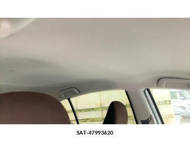 Toyota AQUA 2013-01 8072834-21