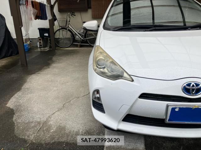 Toyota AQUA 2013-01 8072834-4