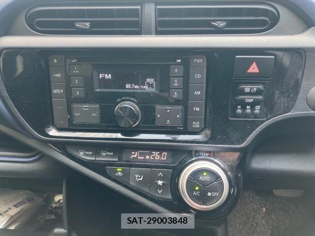 Toyota AQUA 2016-11 8098007-11