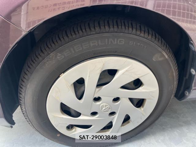 Toyota AQUA 2016-11 8098007-5