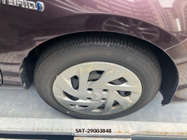 Toyota AQUA 2016-11 8098007-6