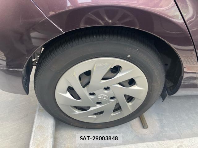 Toyota AQUA 2016-11 8098007-7