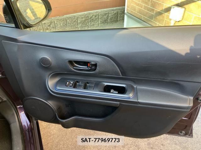 Toyota AQUA 2015-10 8098000-10