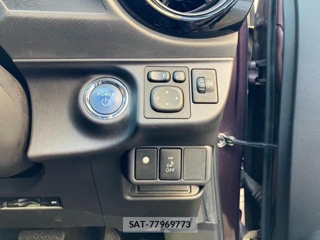 Toyota AQUA 2015-10 8098000-11