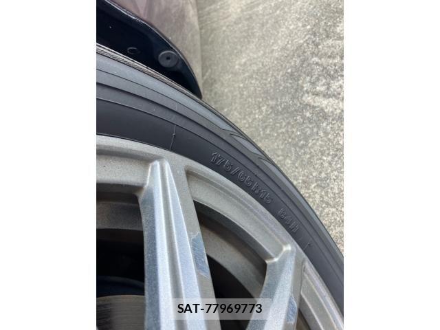 Toyota AQUA 2015-10 8098000-6