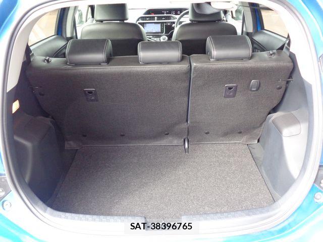 Toyota AQUA 2016-08 8097981-10
