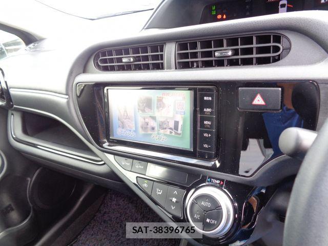Toyota AQUA 2016-08 8097981-19