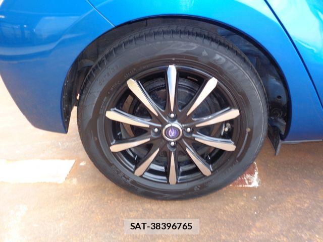 Toyota AQUA 2016-08 8097981-22