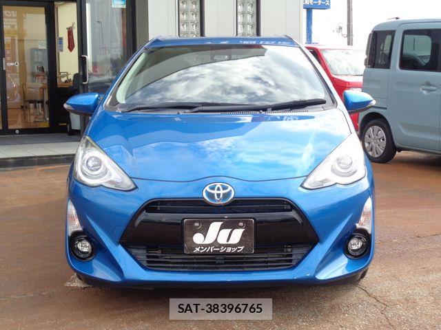 Toyota AQUA 2016-08 8097981-3