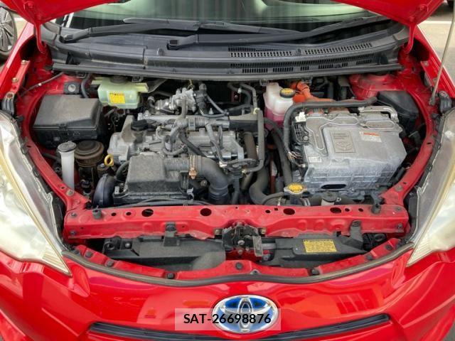 Toyota AQUA 2013-03 8098011-10