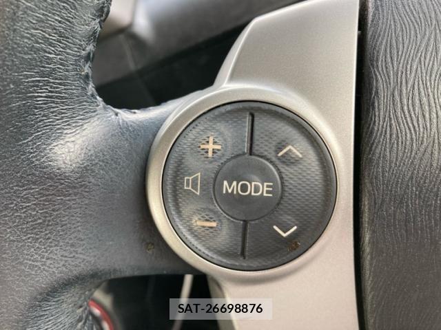 Toyota AQUA 2013-03 8098011-14