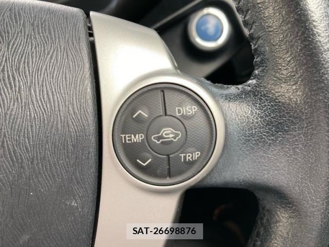 Toyota AQUA 2013-03 8098011-15