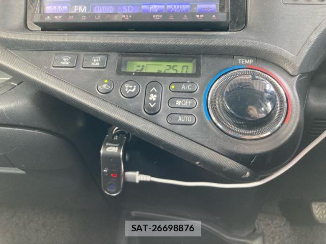 Toyota AQUA 2013-03 8098011-20
