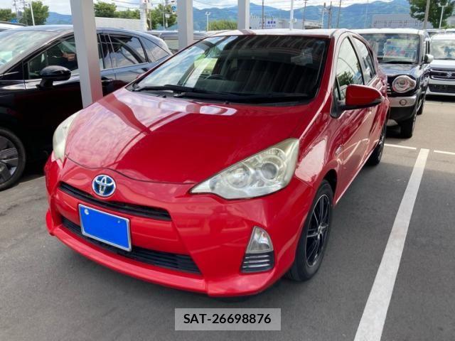 Toyota AQUA 2013-03 8098011-2