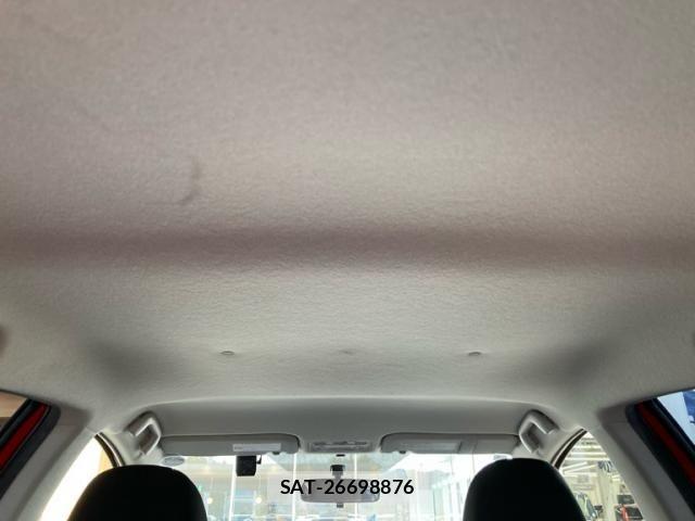 Toyota AQUA 2013-03 8098011-6