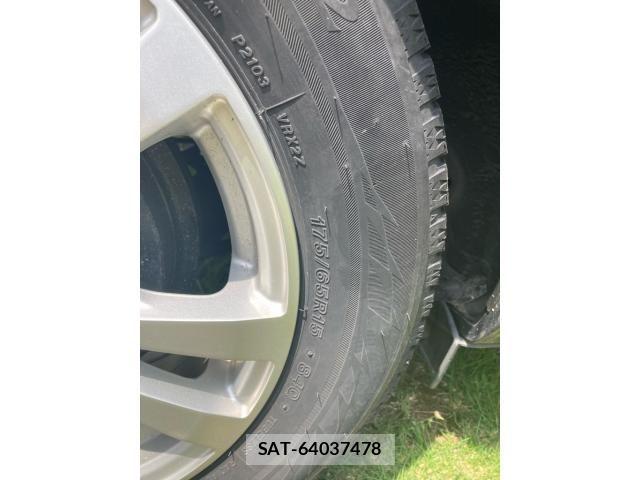 Toyota AQUA 2012-07 8098013-10