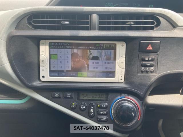Toyota AQUA 2012-07 8098013-17