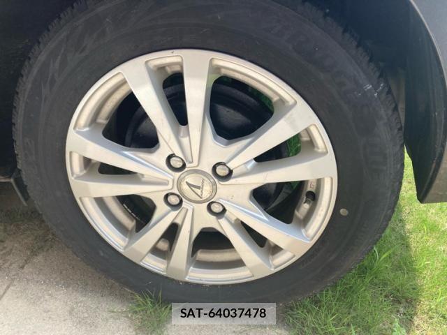 Toyota AQUA 2012-07 8098013-7