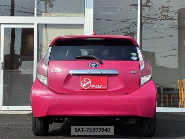 Toyota AQUA 2015-06 8097996-9