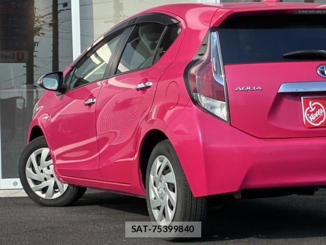 Toyota AQUA 2015-06 8097996-14