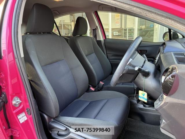 Toyota AQUA 2015-06 8097996-24