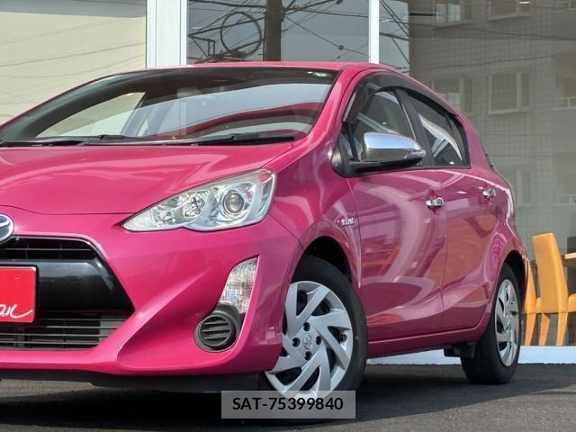 Toyota AQUA 2015-06 8097996-2