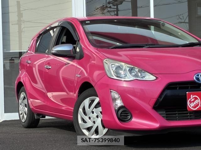 Toyota AQUA 2015-06 8097996-6
