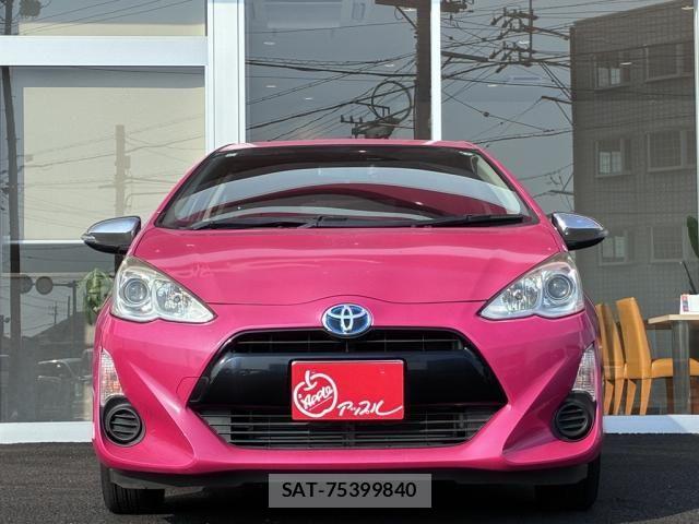Toyota AQUA 2015-06 8097996-8