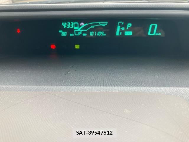 Toyota AQUA 2013-09 8098014-11