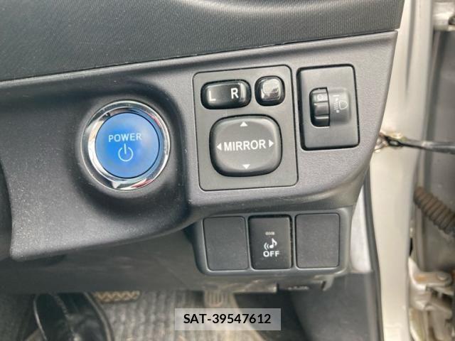 Toyota AQUA 2013-09 8098014-13