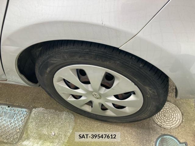 Toyota AQUA 2013-09 8098014-4